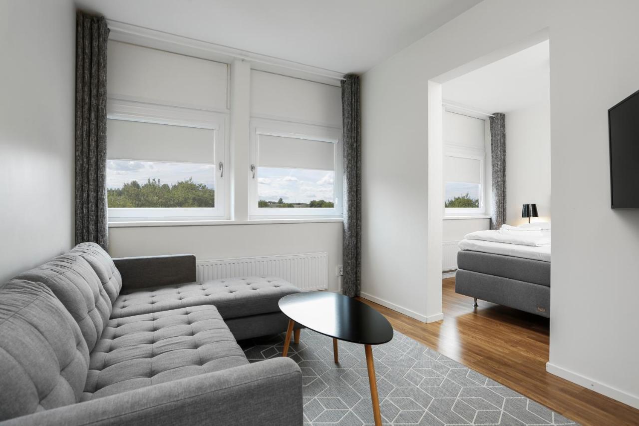 Almnaes Park Hotel Södertälje Buitenkant foto